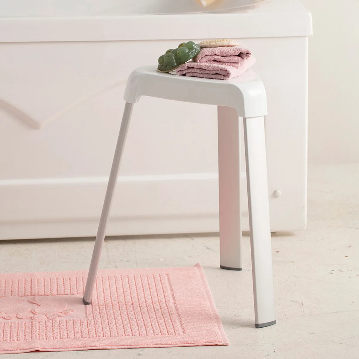 Tabouret lifetime blanc 25 x 29 x 45 cm salles de bains s792667930. Diaytar Mode : Où l'élégance rencontre l'originalité pour un style unique.