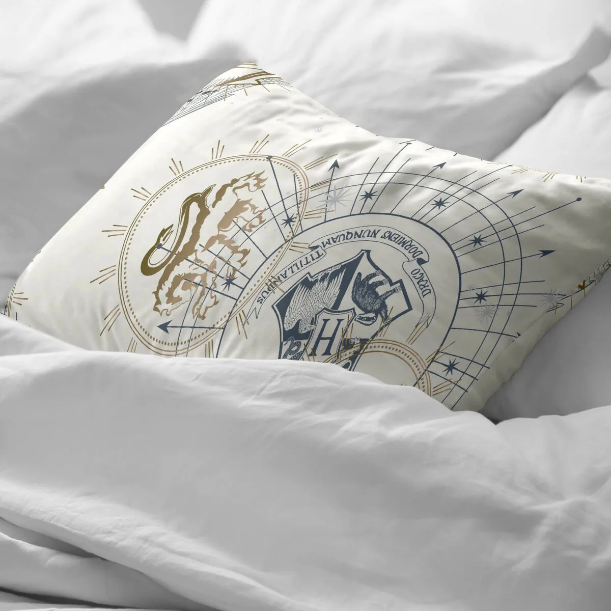 Taie d oreiller harry potter beige multicouleur 175 fils 45 x 125 cm s980042558. Nous avons voulu Diaytar comme une deuxième maison, remplie de produits qui vous ressemblent et vous facilitent la vie.