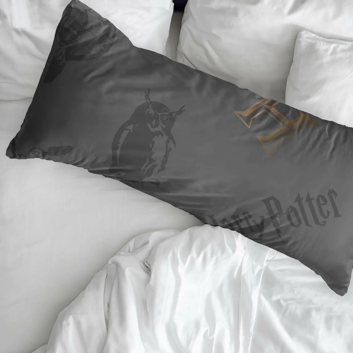 Taie d oreiller harry potter dealthy hallows multicouleur 175 fils 50x80cm s980027275. Diaytar a fait le pari de la transparence : nous vous disons tout sur l'origine et la conception de nos produits.