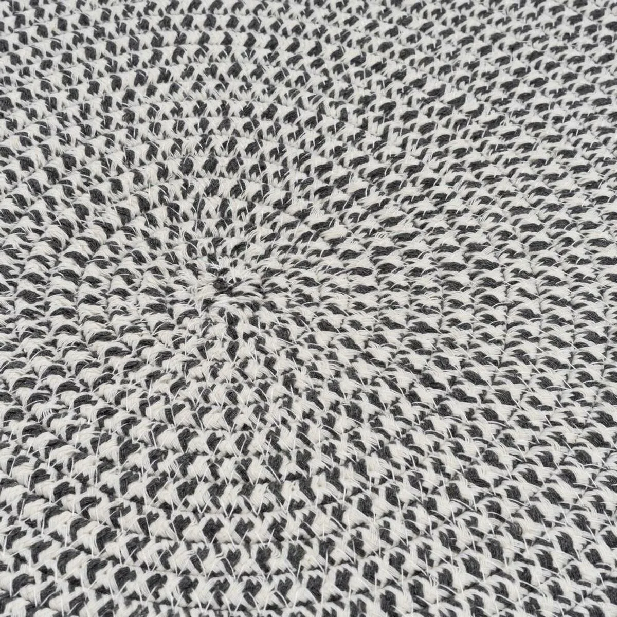 Tapis blanc gris 90 x 90 x 0 2 cm s880749824. Nous croyons en la puissance de la simplicité. Les produits Diaytar sont beaux, utiles, et incroyablement simples à utiliser.