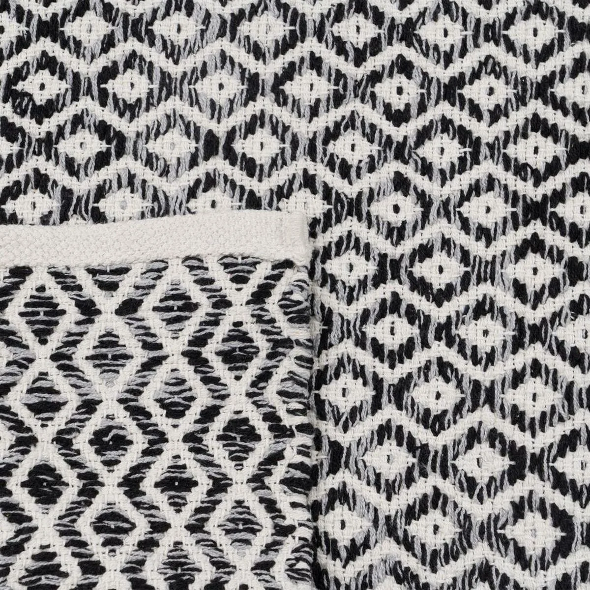 Tapis gris 70 coton 30 polyester 80 x 150 cm s880451431. Diaytar mise sur la richesse de son catalogue pour s'imposer comme le leader du shopping généraliste en ligne de qualité
