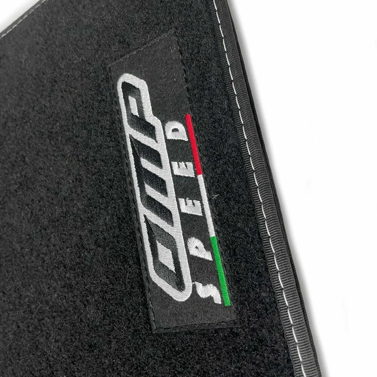 Tapis pour voitures omp speed universel s372384872. L'aventure Diaytar est une quête permanente de sens et d'esthétisme à travers des produits soigneusement pensés.