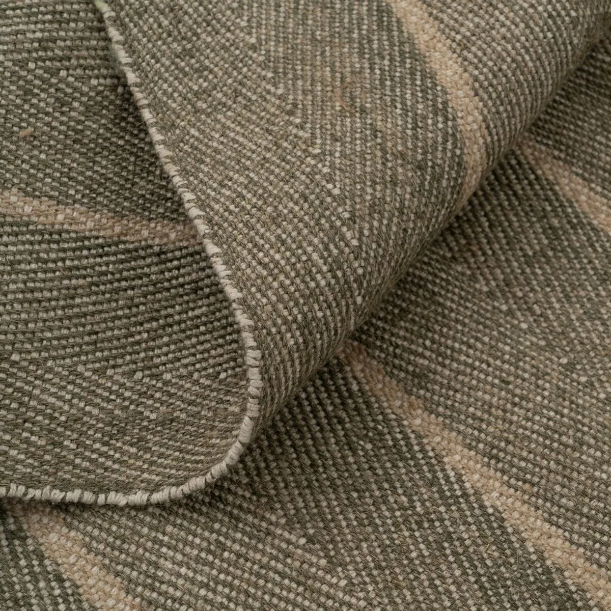 Tapis vert naturel 200 x 1 x 300 cm s880857319. Diaytar, c'est la boîte à outils de votre vie idéale. Des produits pour construire, embellir et optimiser votre quotidien.