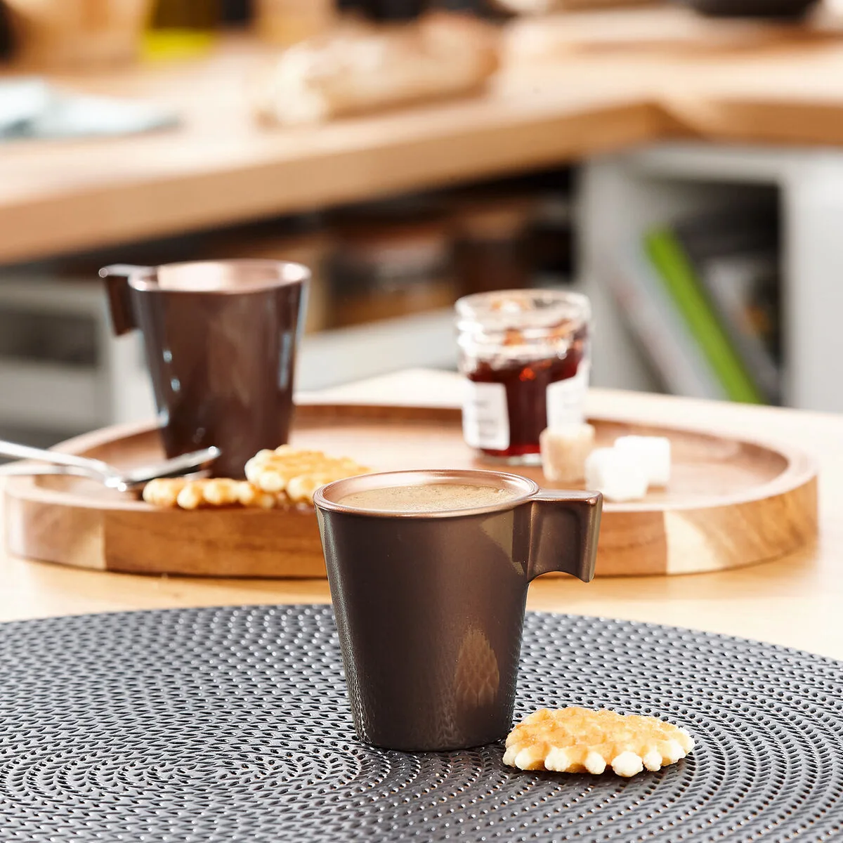Tasse mug luminarc flashy marron 80 ml verre 24 unites s271035419. Bienvenue sur Diaytar, l'endroit où les produits ne sont pas juste achetés, mais sont adoptés pour la vie.