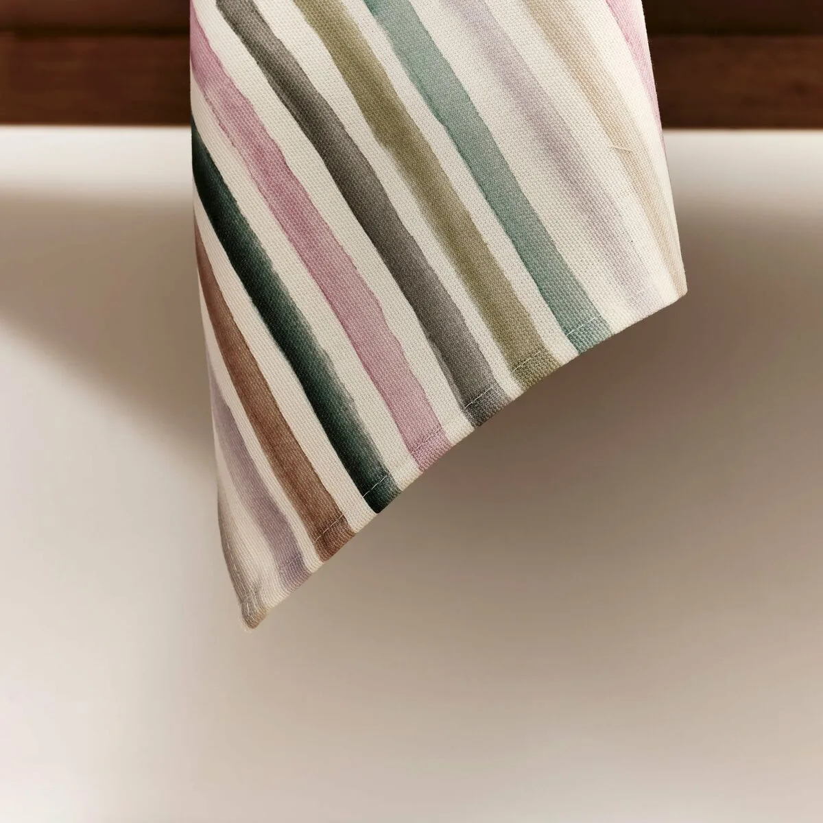 Tissu de cuisine belum naiara 4 100 multicouleur 45 x 70 cm rayures 2 unites s980528858. Diaytar c'est bien plus qu'une boutique en ligne : c'est un concept où chaque produit, de l'électronique à la décoration, raconte une histoire