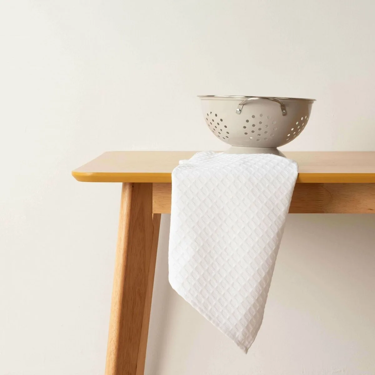Tissu de cuisine belum waffle blanc 45 x 70 cm s980456319. Diaytar, c'est la vitrine permanente des innovations produits qui vont faire parler d'elles dans les mois à venir.