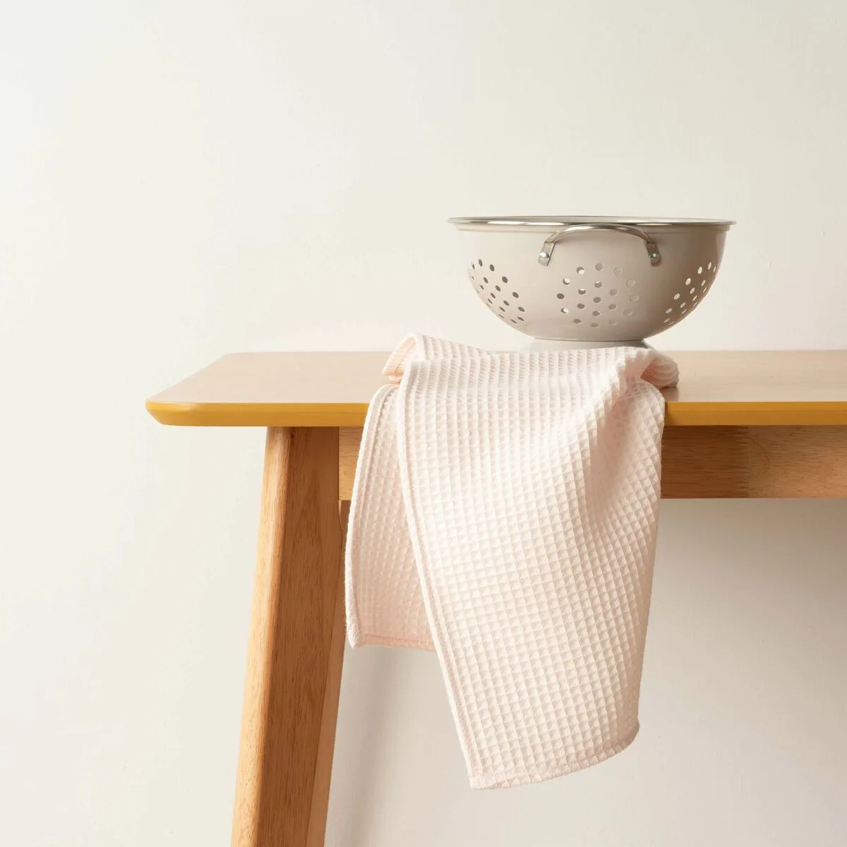 Tissu de cuisine belum waffle rose clair 45 x 70 cm s980457055. Diaytar, c'est l'évidence que quand on aime les produits, on ne compte pas. On les collectionne. À vous de jouer.