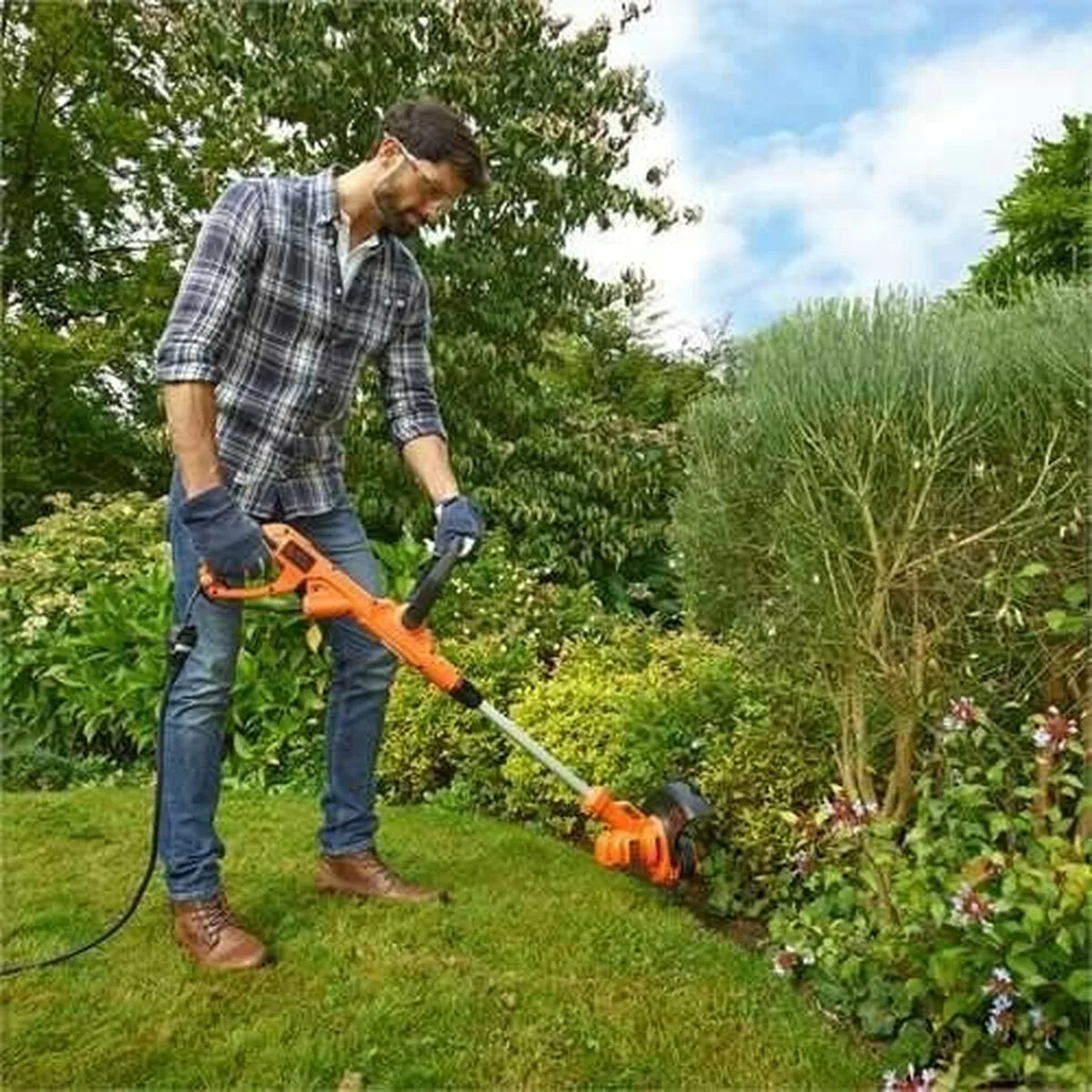 Tondeuse electrique black decker besta525 450 w 230 v 25 cm s710575420. Diaytar, c'est l'assurance de découvrir des produits que vous ne trouverez nulle part ailleurs, tous domaines confondus
