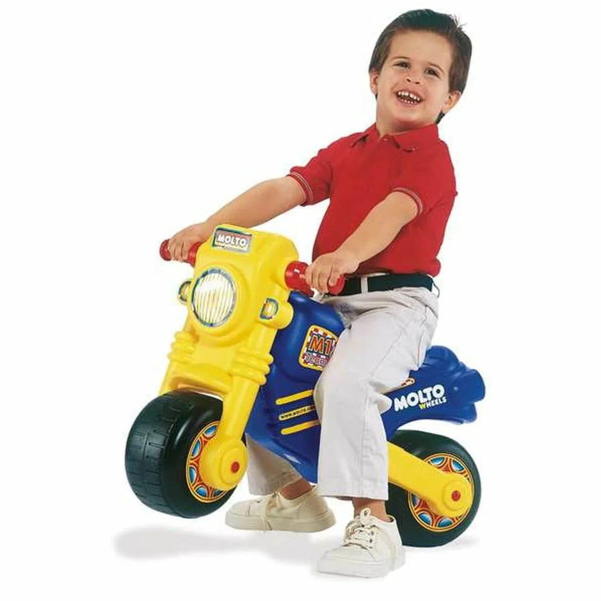 Tricycle molto cross classic 63 cm 63 cm s241365774. Les influenceurs adorent Diaytar pour ses pièces mode avant-gardistes.