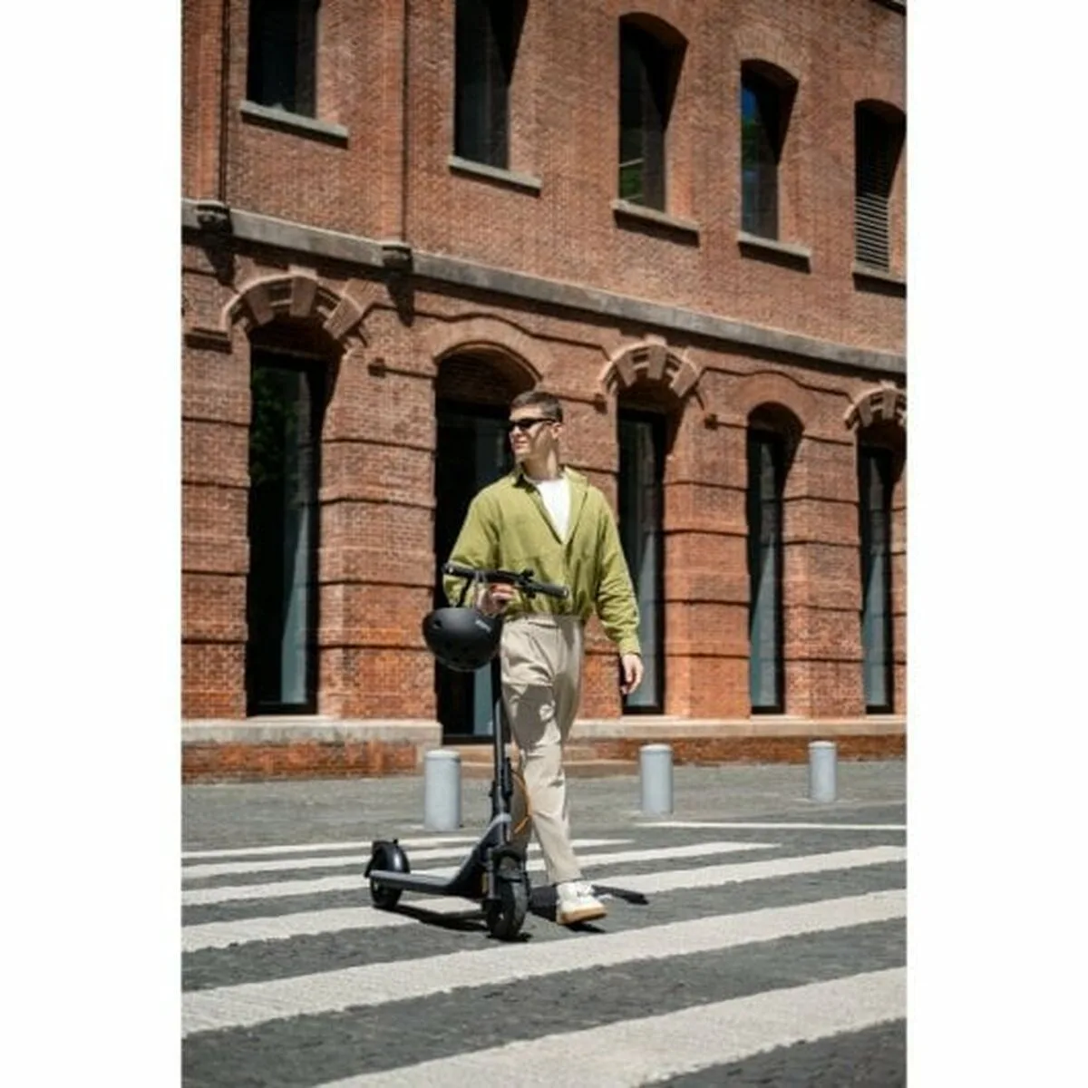 Trottinette electrique segway e2 plus ii noir 500 w s046061232. Diaytar, c'est votre garantie contre la déception. Des produits testés et approuvés, pour un shopping en toute sérénité.