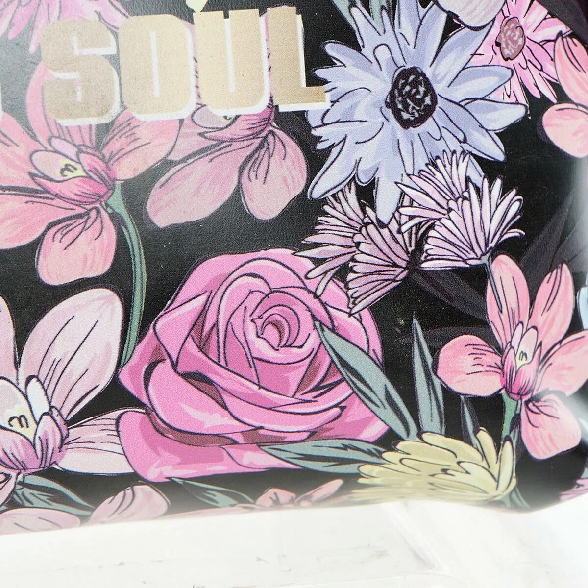 Trousse de toilette dkd home decor multicouleur s301751826. Diaytar, c'est le compagnon des visionnaires, de ceux qui achètent aujourd'hui les produits qui seront incontournables demain.