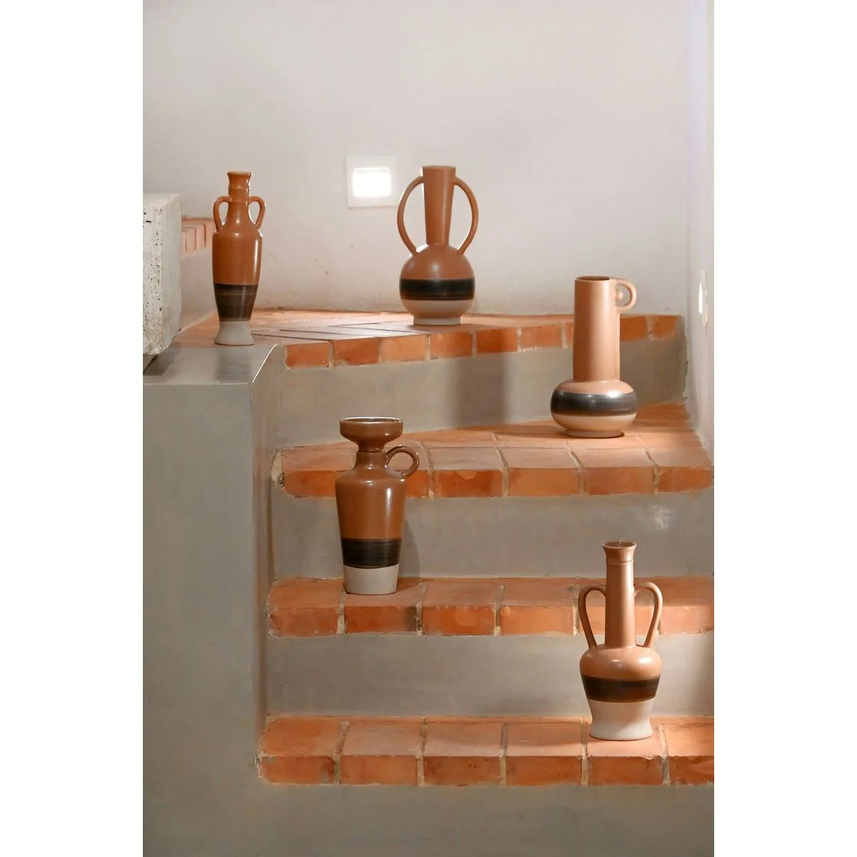 Vase dkd home decor blanc gris terre cuite porcelaine 13 3 x 11 x 27 3 cm 13 3 x 11 x 28 cm 3 unites s304358498. Diaytar, c'est le hub où se connectent les créateurs de produits géniaux et les clients qui les attendaient sans le savoir.