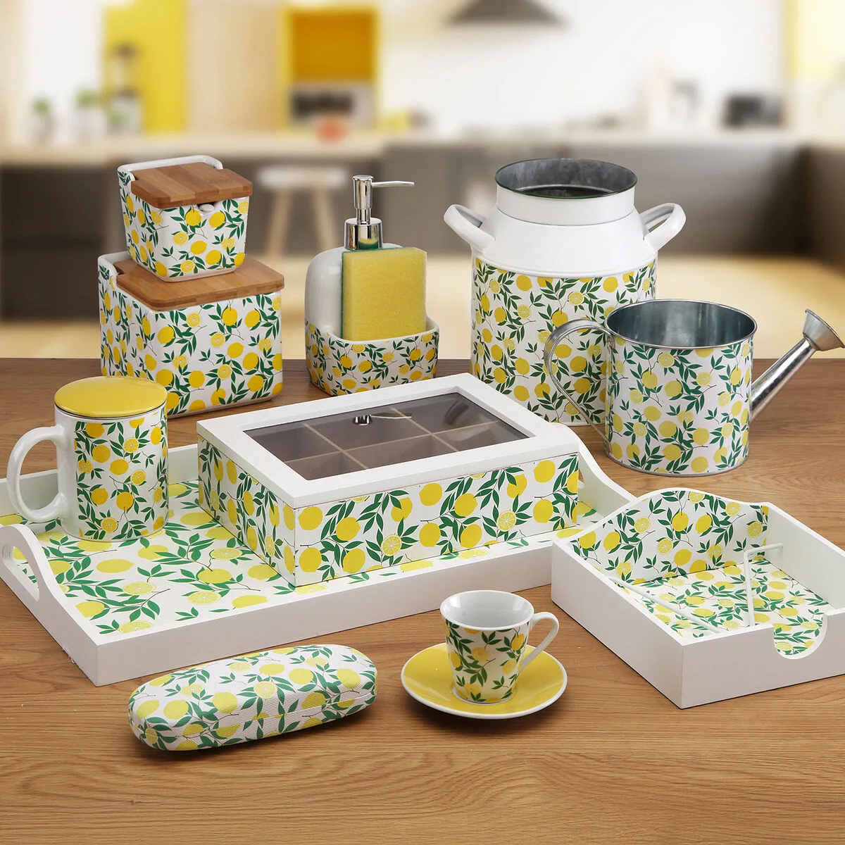 Vase versa jaune citron metal 13 x 15 5 x 21 cm s341854828. Diaytar, c'est l'art de la sérendipité appliqué au e-commerce : vous venez pour une chose, vous repartez avec l'objet de vos rêves.