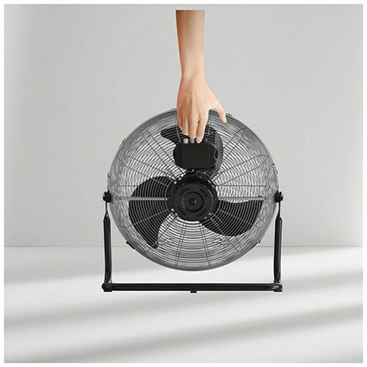 Ventilateur de bureau black decker es9440220b noir acier 120 w s9112020259. Nous avons voulu Diaytar comme une deuxième maison, remplie de produits qui vous ressemblent et vous facilitent la vie.