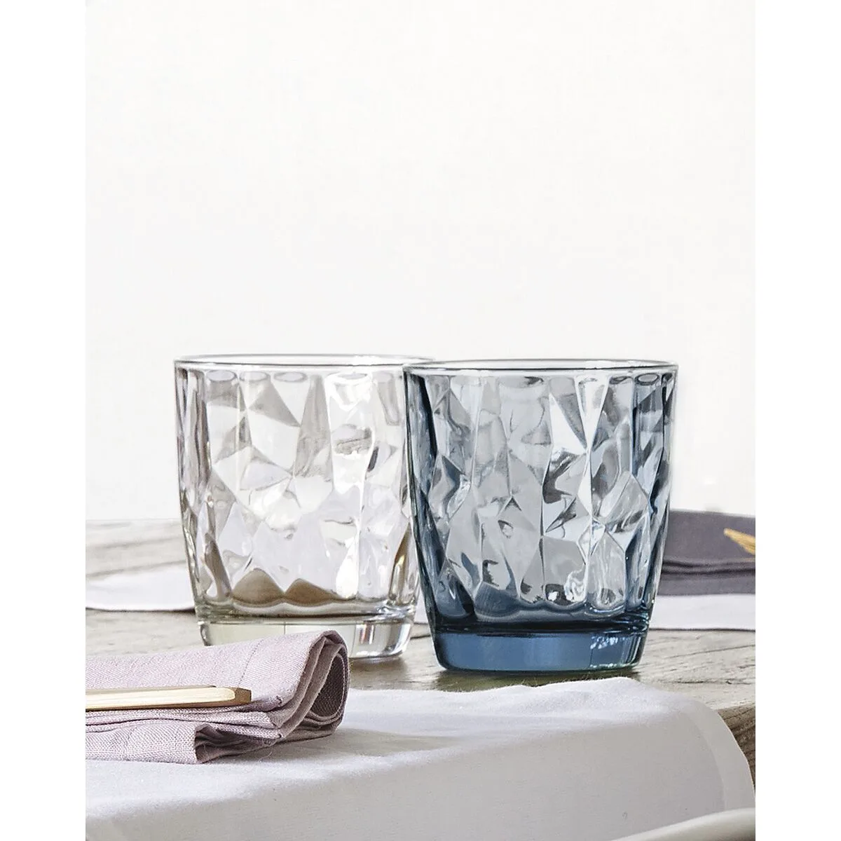 Verre bormioli rocco diamond bleu verre 390 ml 6 unites s270968643. Chez Diaytar, nous célébrons l'innovation sous toutes ses formes, des produits high-tech les plus fous aux objets maison les plus malins.