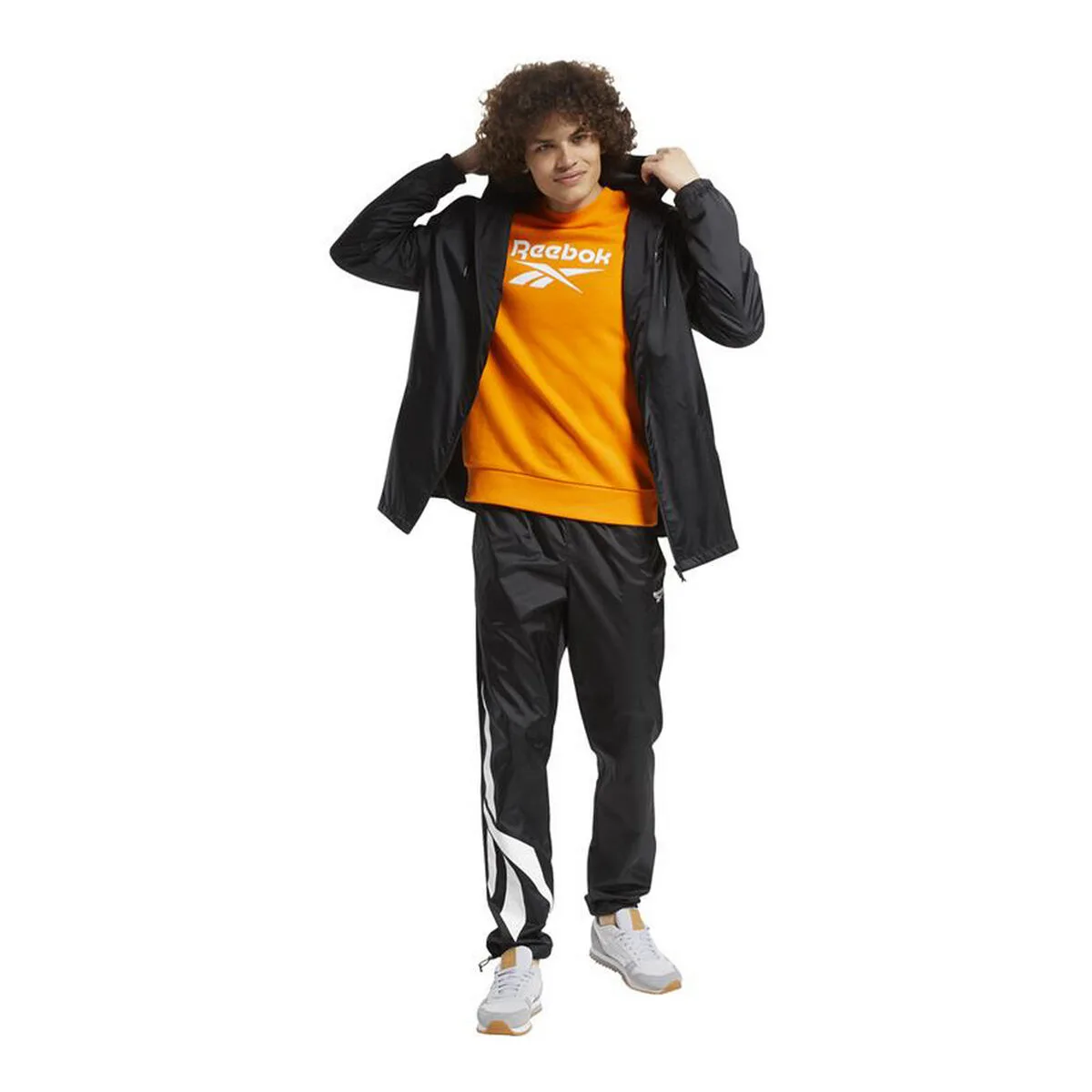 Veste coupe vent reebok classics s643231930. Diaytar s'adresse à tous ceux qui considèrent que le choix d'un produit, même basique, est une expression de leur personnalité
